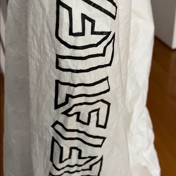 white LF windbreaker - Picture 2 of 2